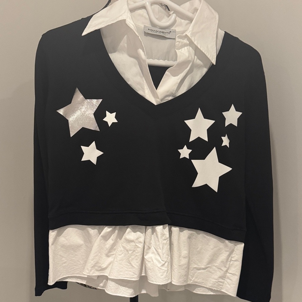 Rinascimento Black and White Star V-Neck Sweater